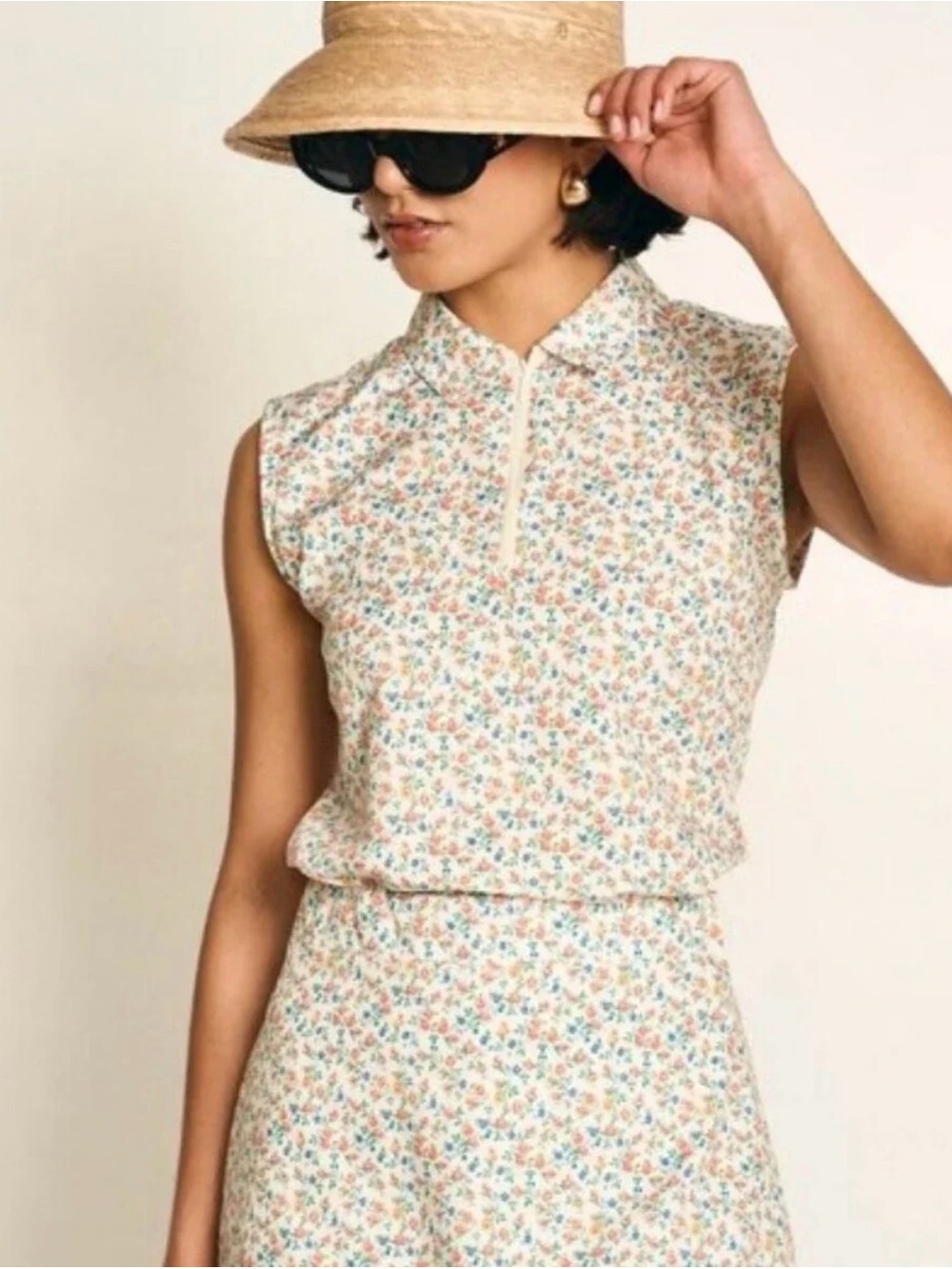 Sleeveless Floral Zip-Neck Top in Cream